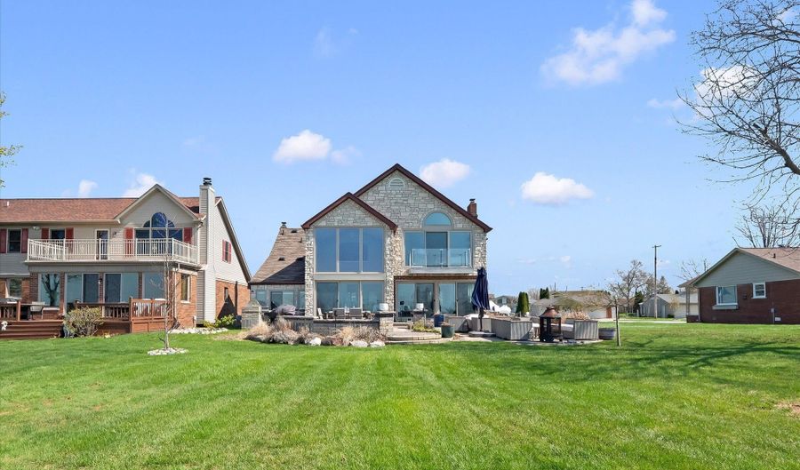 8115 Colony Dr, Algonac, MI 48001 - 4 Beds, 3 Bath