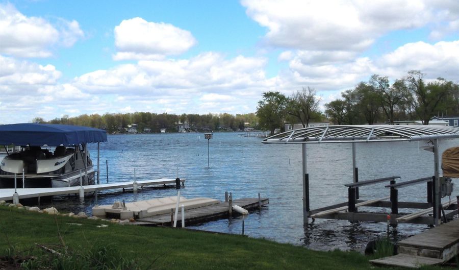 205 Ln 101 Jimmerson Lk, Angola, IN 46703 - 3 Beds, 3 Bath
