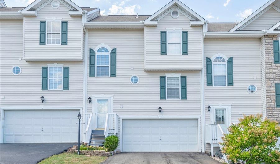 18 Cinque Terra Pl, Finleyville, PA 15332 - 3 Beds, 3 Bath