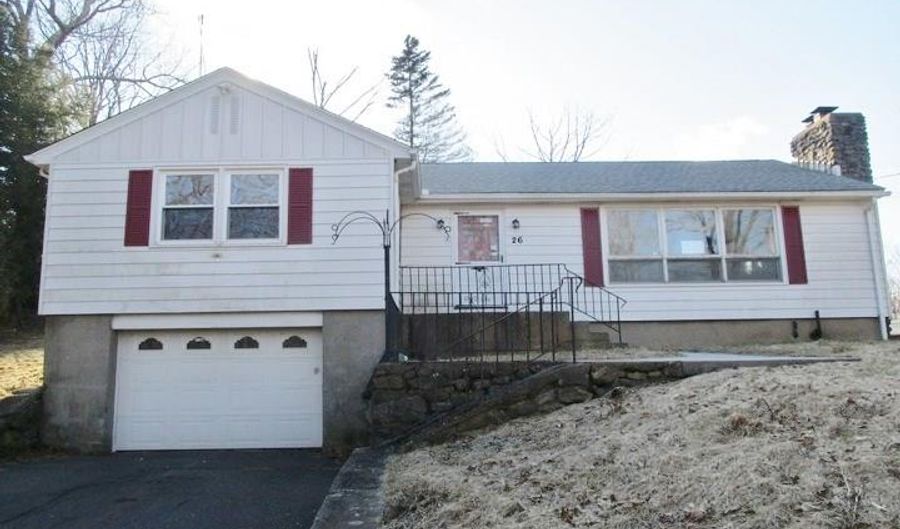 26 Spring Rd, Prospect, CT 06712 - 3 Beds, 2 Bath