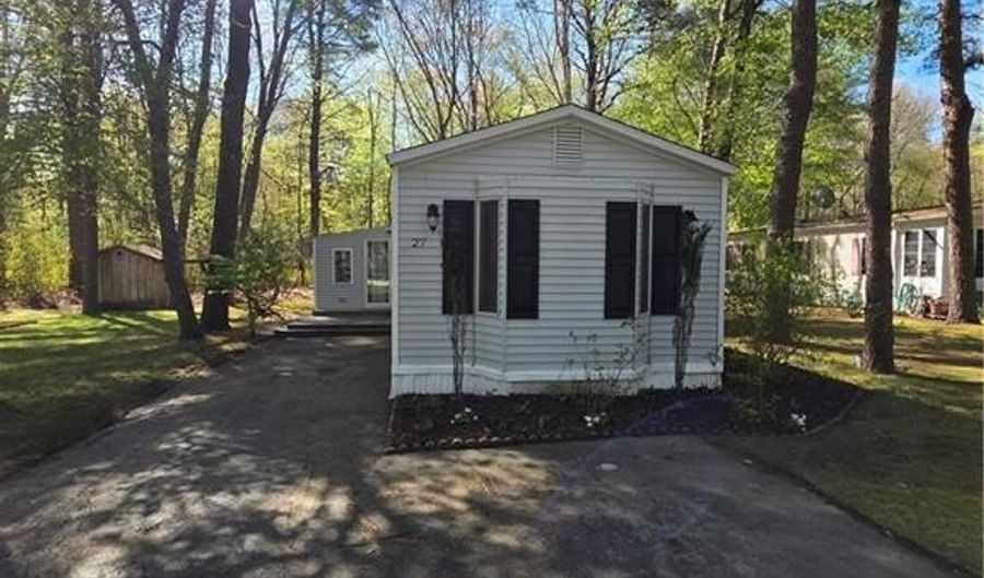 27 Leisure Way, Coventry, RI 02816 - 2 Beds, 2 Bath