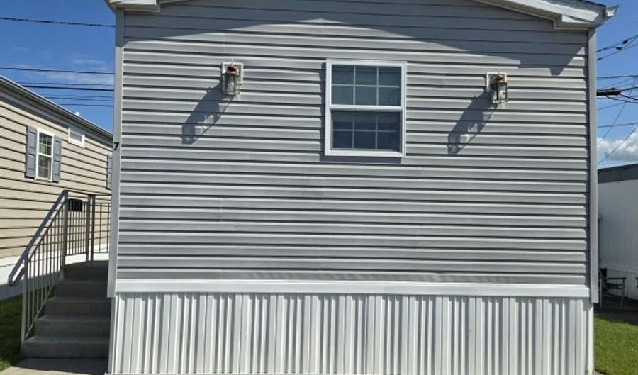 07 Coke Ave 56, Avenel, NJ 07001 - 1 Beds, 1 Bath