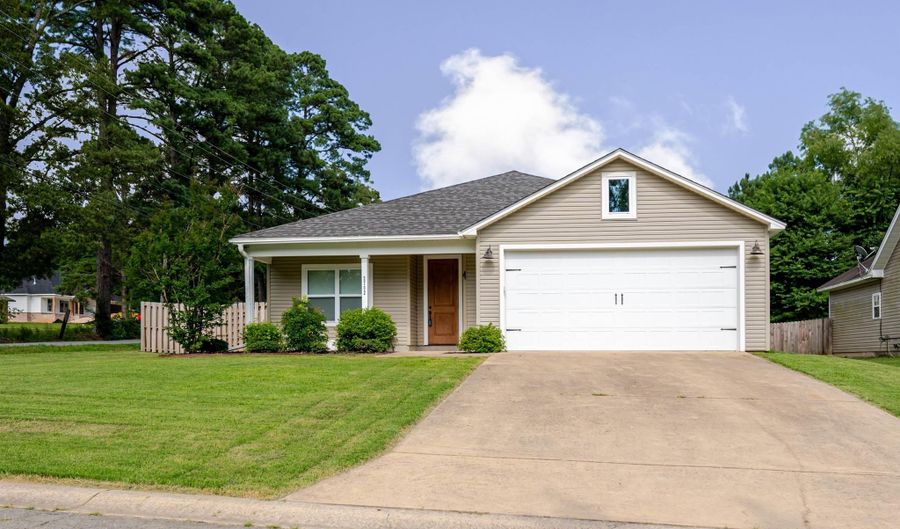 2702 Gage Dr, Benton, AR 72019 - 3 Beds, 2 Bath