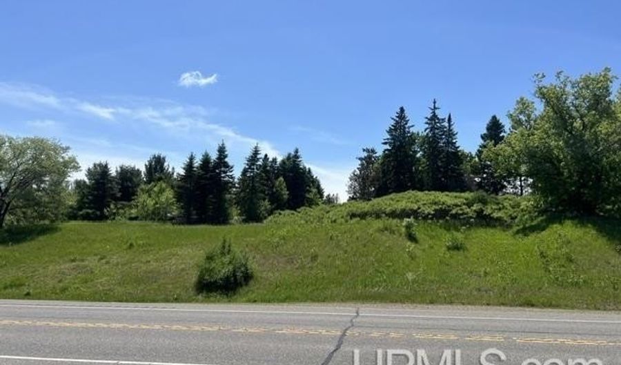 N14675 US Highway 141, Amberg, WI 54102 - 0 Beds, 0 Bath
