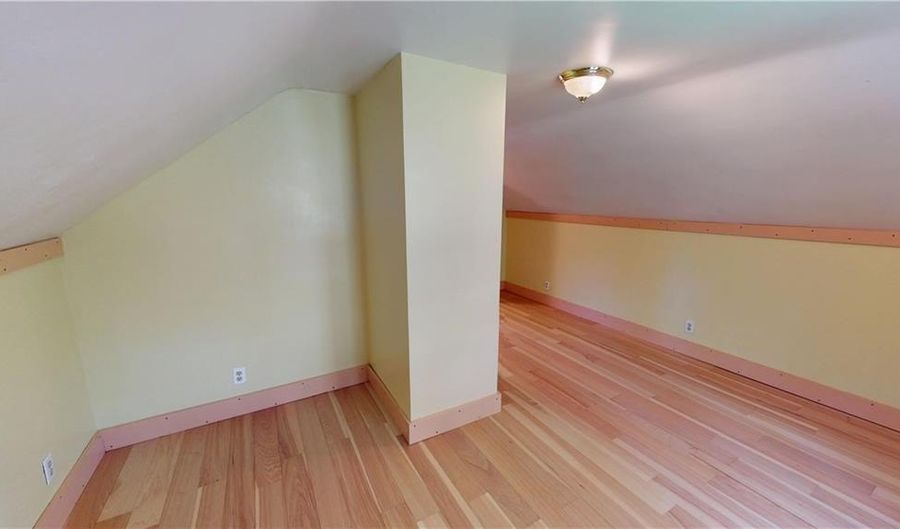 1 Cedar Tree Ln, Coventry, RI 02816 - 3 Beds, 1 Bath