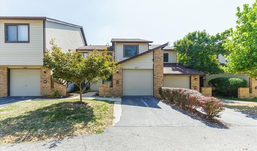 640 Painted Vista Dr, Ballwin, MO 63021 - 3 Beds, 3 Bath