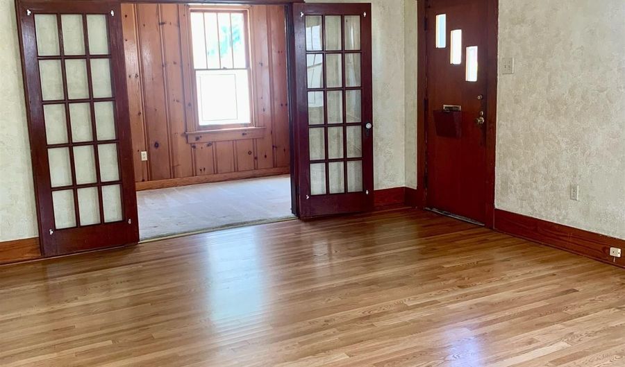 219 Westmoreland Dr, Baton Rouge, LA 70806 - 2 Beds, 2 Bath