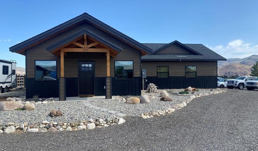 1110 Apex Ln, Challis, ID 83226 - 2 Beds, 2 Bath