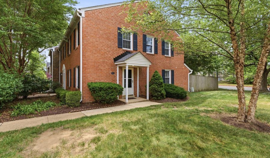 8 GEORGETOWN Ct 1-8, Annapolis, MD 21403 - 3 Beds, 2 Bath