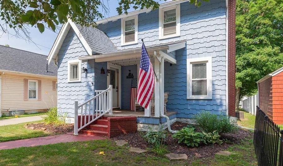 935 Elm, Adrian, MI 49221 - 3 Beds, 1 Bath
