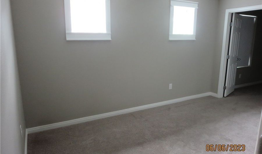 1012 Huckburn Ave, Henderson, NV 89015 - 4 Beds, 3 Bath