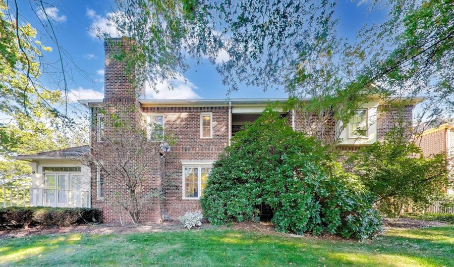 7806 FOX GATE Ct, Bethesda, MD 20817 - 4 Beds, 4 Bath