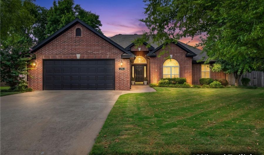 3006 NW Apple Harvest, Bentonville, AR 72712 - 4 Beds, 2 Bath