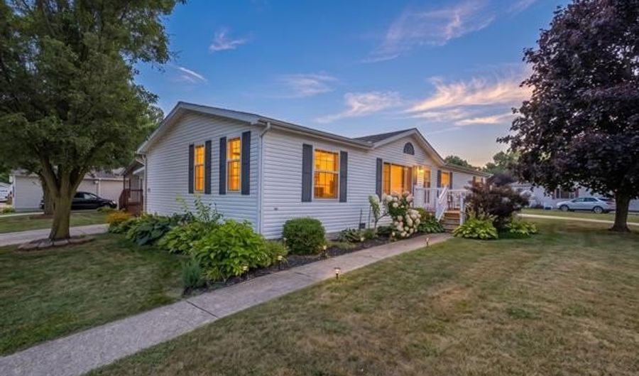 601 Rio Grande Dr, Adrian, MI 49221 - 3 Beds, 2 Bath