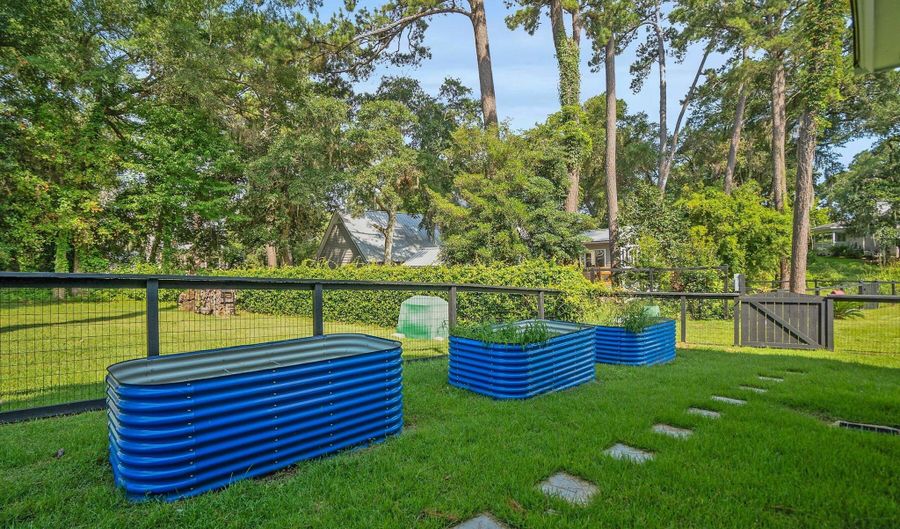 2505 Brighton Ln, Beaufort, SC 29902 - 3 Beds, 3 Bath