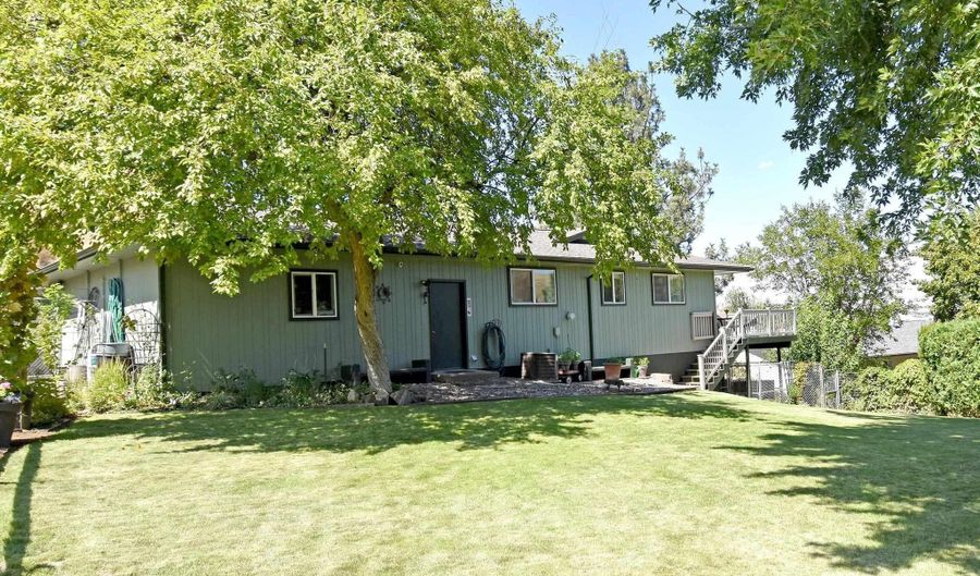 413 Garfield St, Asotin, WA 99402 - 3 Beds, 3 Bath