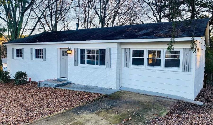 216 Devore Rd, Alpharetta, GA 30009 - 3 Beds, 2 Bath