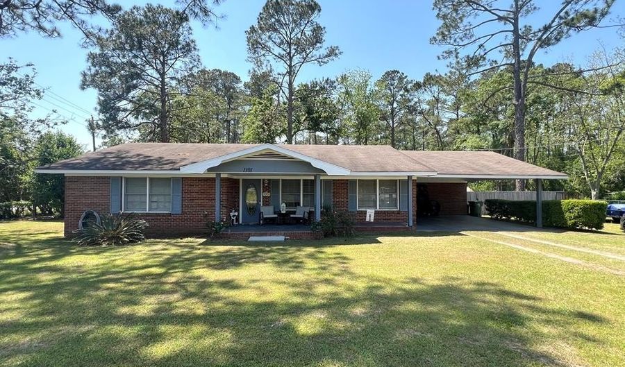 1101 Breckenridge Dr, Adel, GA 31620 - 2 Beds, 2 Bath