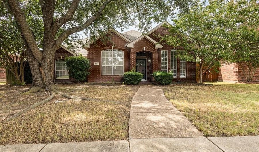 706 Seminole Trl, Allen, TX 75002 - 3 Beds, 2 Bath