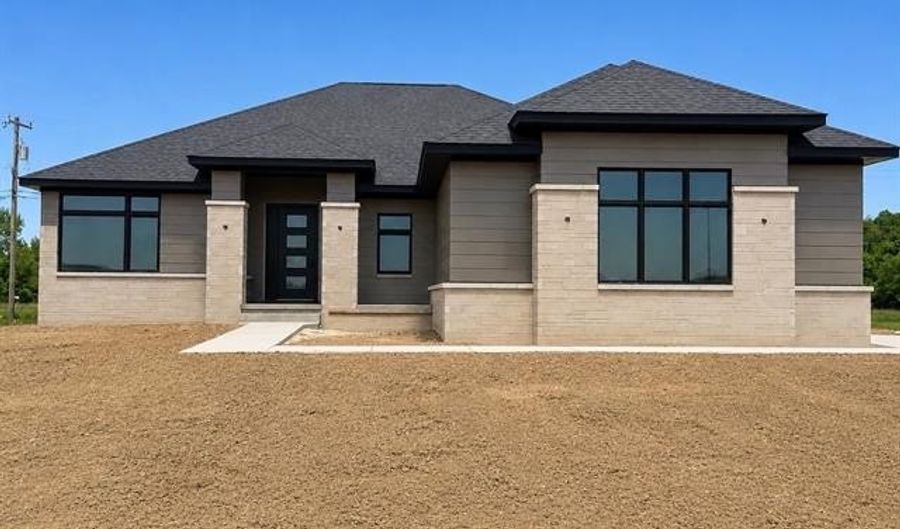 7085 Dryden Rd, Almont Twp., MI 48003 - 3 Beds, 3 Bath