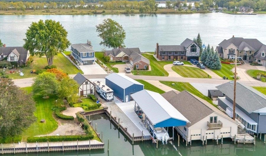 488 Lathrop, Algonac, MI 48001 - 4 Beds, 3 Bath