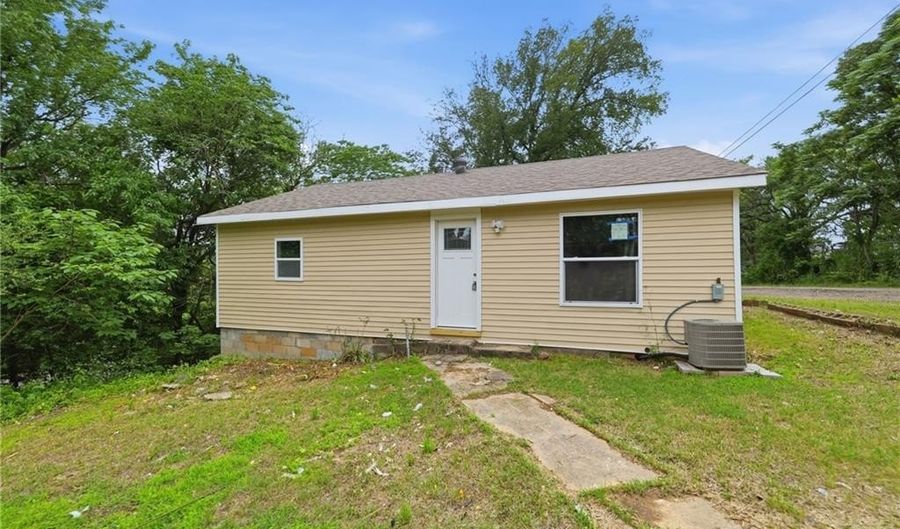 601 Sicard Ave, Arkoma, OK 74901 - 2 Beds, 1 Bath