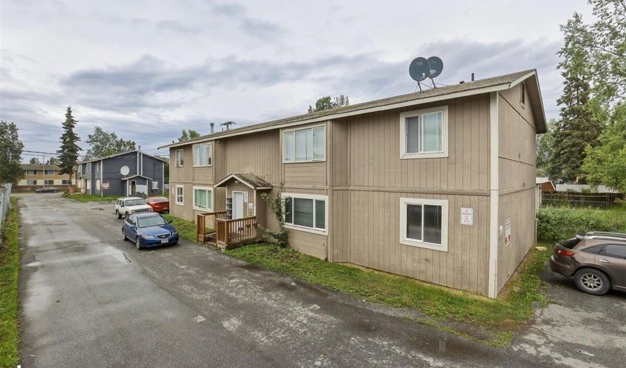 330 N Bliss St, Anchorage, AK 99508 - 9 Beds, 4 Bath