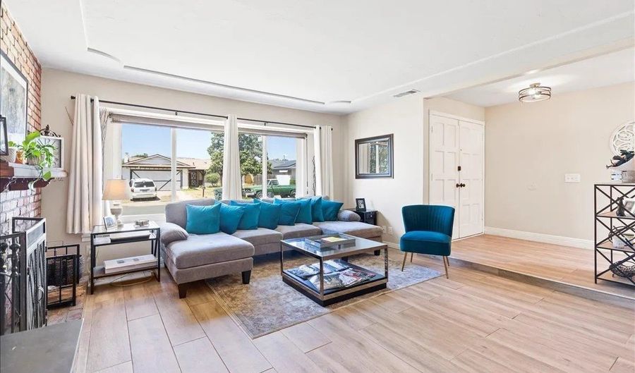 2051 Weathervane, Escondido, CA 92027 - 4 Beds, 2 Bath