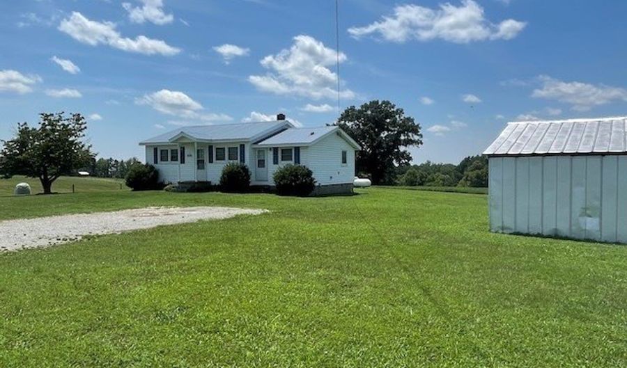 549 Wooden Bridge Rd, Baskerville, VA 23915 - 3 Beds, 1 Bath