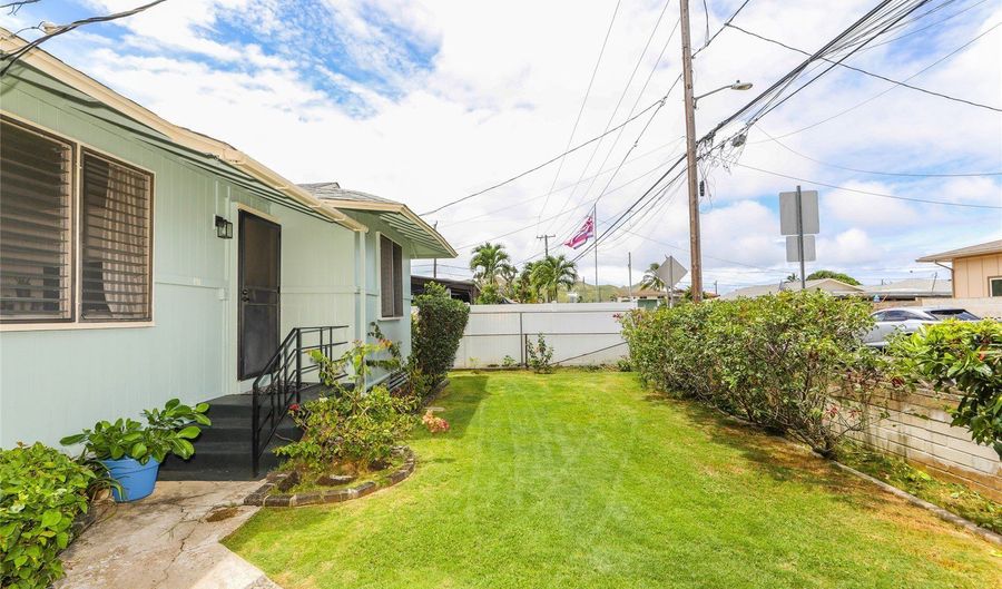 491 Kihapai St, Kailua, HI 96734 - 2 Beds, 1 Bath