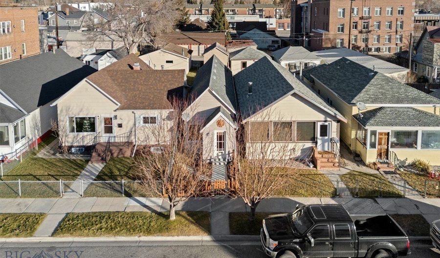 212 W 3rd St, Anaconda, MT 59711 - 2 Beds, 1 Bath