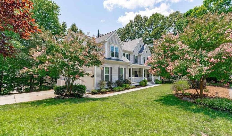 1206 Fairfax Woods Dr, Apex, NC 27502 - 5 Beds, 3 Bath