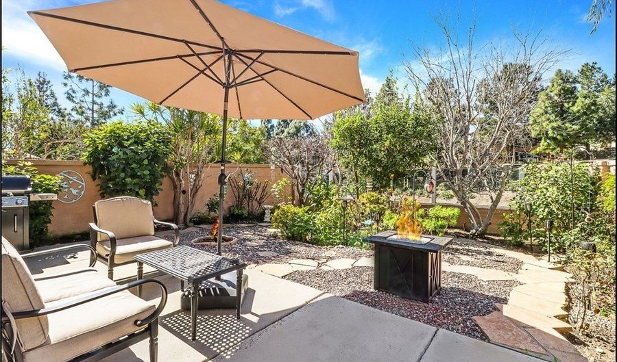 3 Via Abruzzi, Aliso Viejo, CA 92656 - 2 Beds, 2 Bath