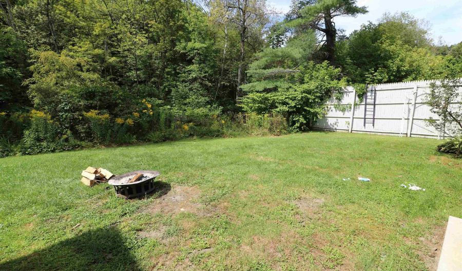 12 Benoit Dr, Barre, VT 05641 - 4 Beds, 3 Bath