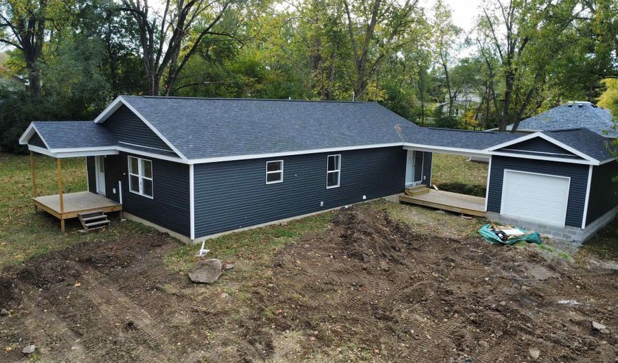 113 W Pike St, Attica, IN 47918 - 3 Beds, 3 Bath