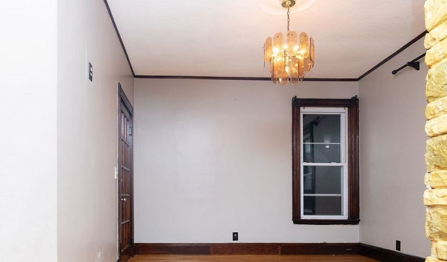 12 Payson Ave 1, Boston, MA 02125 - 5 Beds, 1 Bath