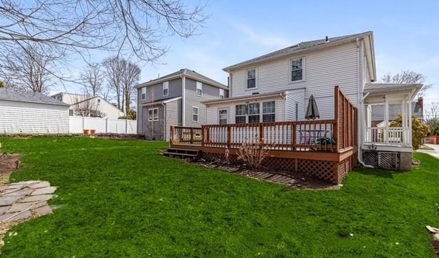 8 Turcone St, North Providence, RI 02911 - 3 Beds, 2 Bath