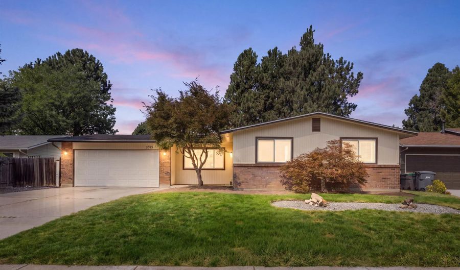 3593 S Ticonderoga, Boise, ID 83706 - 3 Beds, 2 Bath