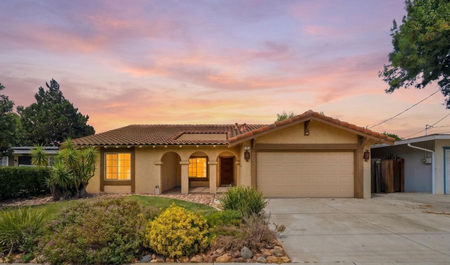 72 W Lake Dr, Antioch, CA 94509 - 3 Beds, 2 Bath