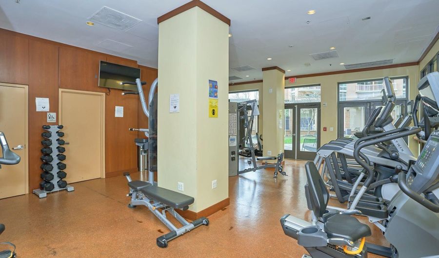 3101 N HAMPTON Dr 1215, Alexandria, VA 22302 - 1 Beds, 1 Bath