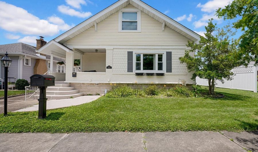 2107 Park Ave, Bedford, IN 47421 - 3 Beds, 2 Bath
