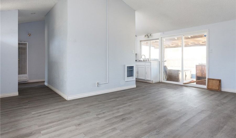 21108 79th St, California City, CA 93505 - 4 Beds, 2 Bath