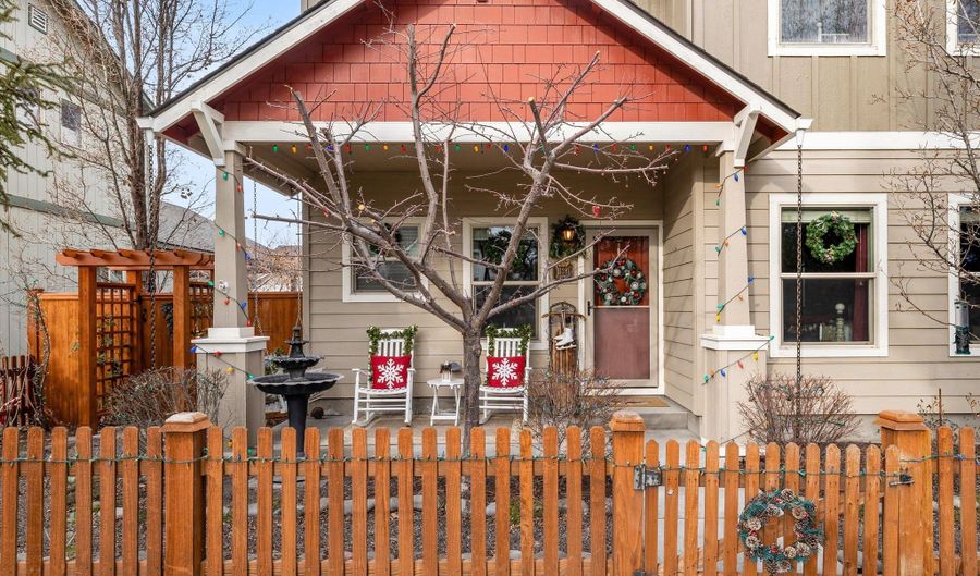 21281 Bellflower Pl, Bend, OR 97702 - 3 Beds, 3 Bath