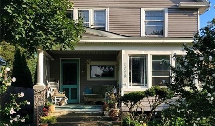 1728 E 44th St, Ashtabula, OH 44004 - 5 Beds, 2 Bath