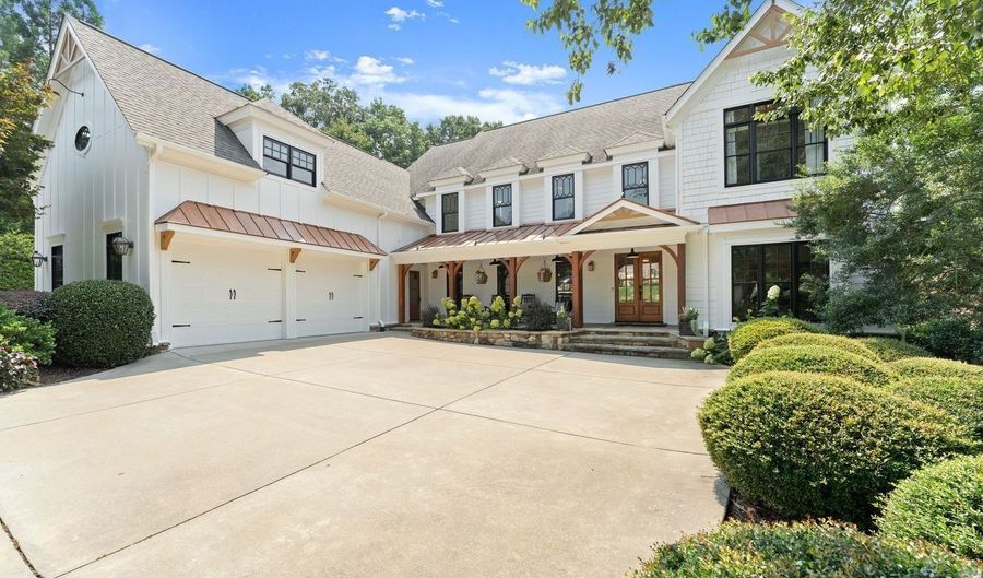 16066 Inverness Trl, Alpharetta, GA 30004 - 7 Beds, 6 Bath