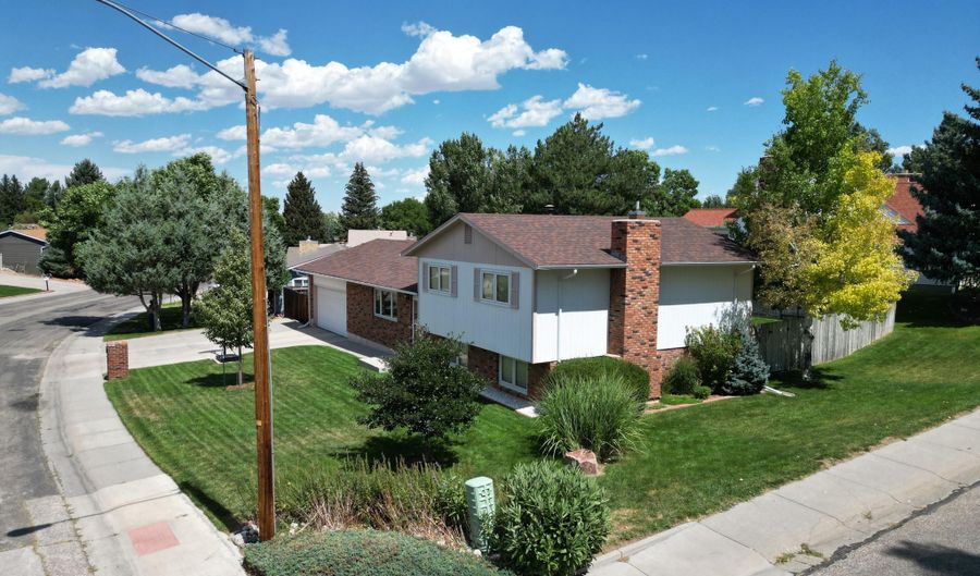 3891 Brookview Dr, Casper, WY 82604 - 3 Beds, 3 Bath