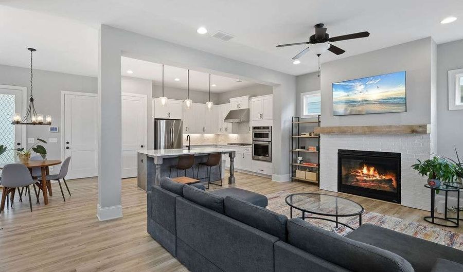 2018 Cobblestone Way, Atlanta, GA 30318 - 3 Beds, 3 Bath