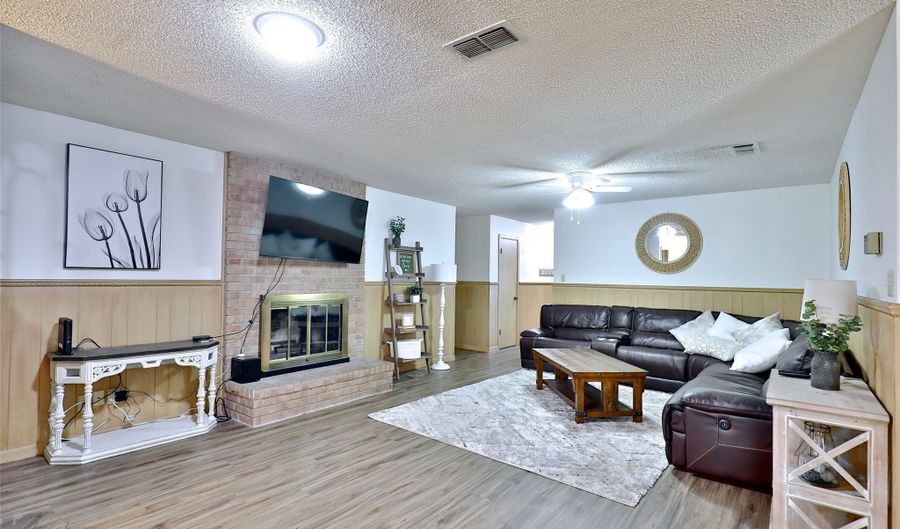 2810 Arrowhead Dr, Abilene, TX 79606 - 4 Beds, 2 Bath