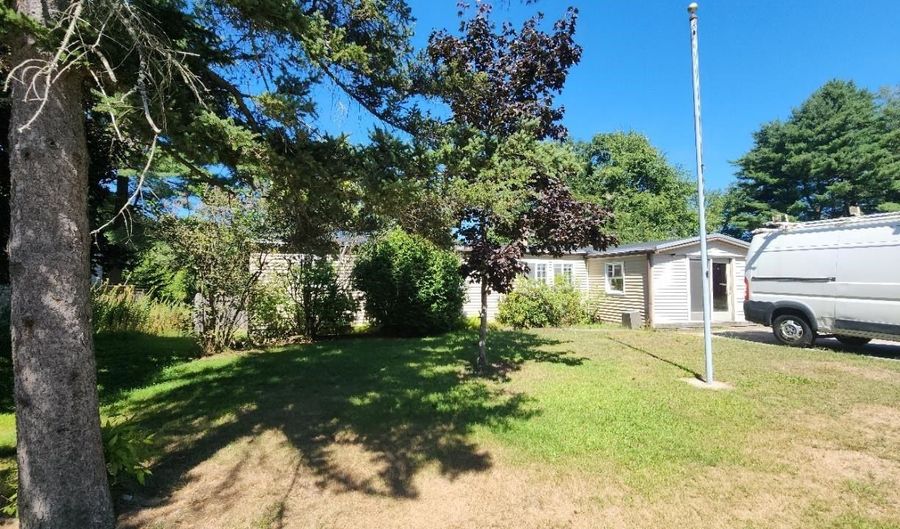 10 Albin Ave, Allenstown, NH 03275 - 2 Beds, 2 Bath