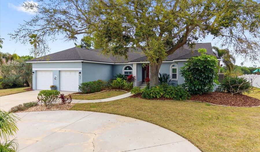 846 BIRDIE Way, Apollo Beach, FL 33572 - 4 Beds, 2 Bath